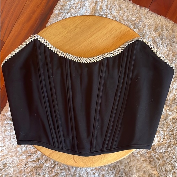 hours Tops - Elegant Black Strapless Corset Top with Silver Accents